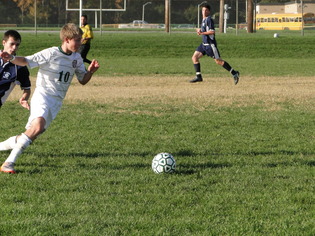 Soccer fall 2010 fdr 087_profile